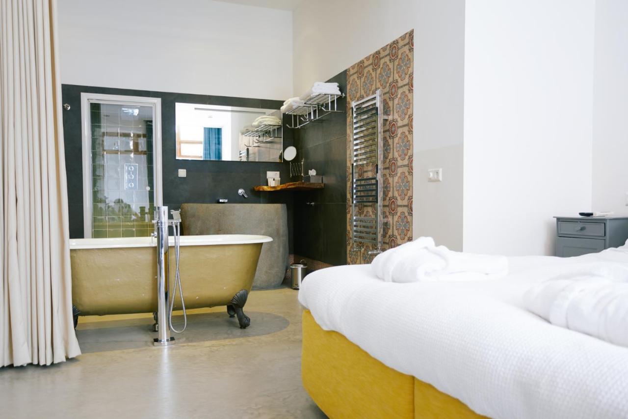 Karel Hotel